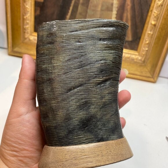 Wendake Buffalo Horn Pen Holder Etched/ Painted Wolf Design KC Gift Canada - Picture 4 of 10